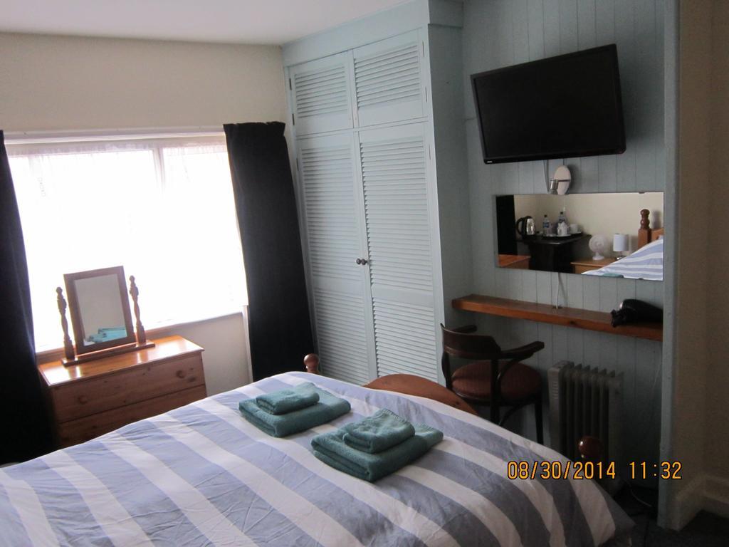 Queen Mary Inn Poole Cameră foto